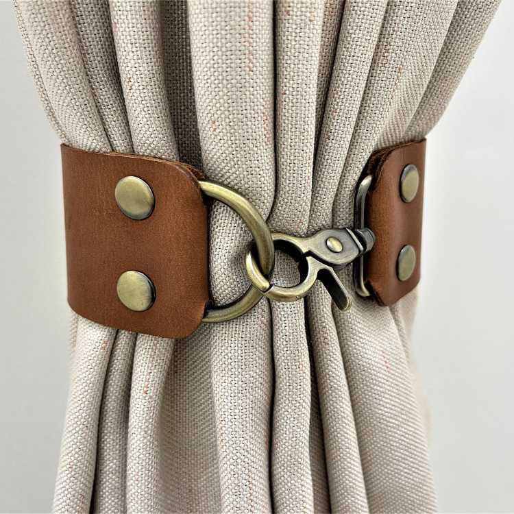 Curtain tie-back